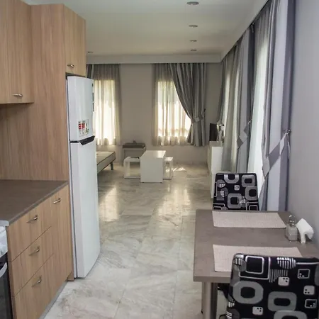 Cosmos Aparthotel 3*
