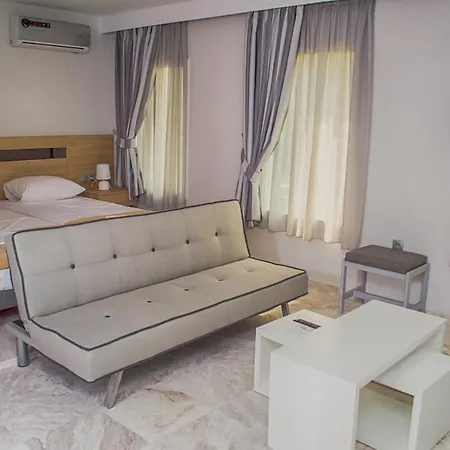 Cosmos Apart Otel 3*